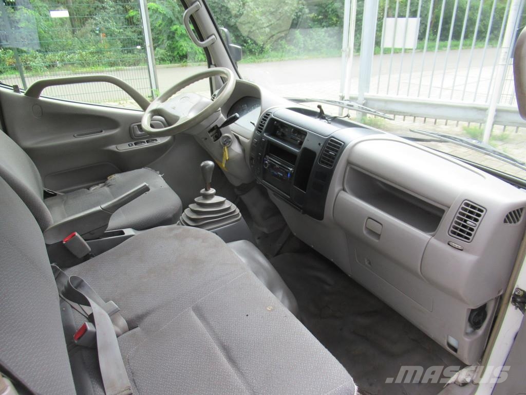 Toyota Dyna 100 3.0 D-4D DoubleCab DOKA Tipper Kipper Jakeluautot
