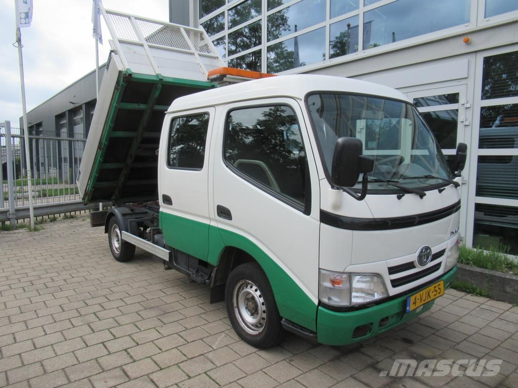 Toyota Dyna 100 3.0 D-4D DoubleCab DOKA Tipper Kipper Jakeluautot