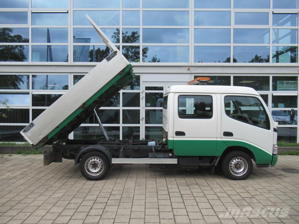 Toyota Dyna 100 3.0 D-4D DoubleCab DOKA Tipper Kipper Jakeluautot