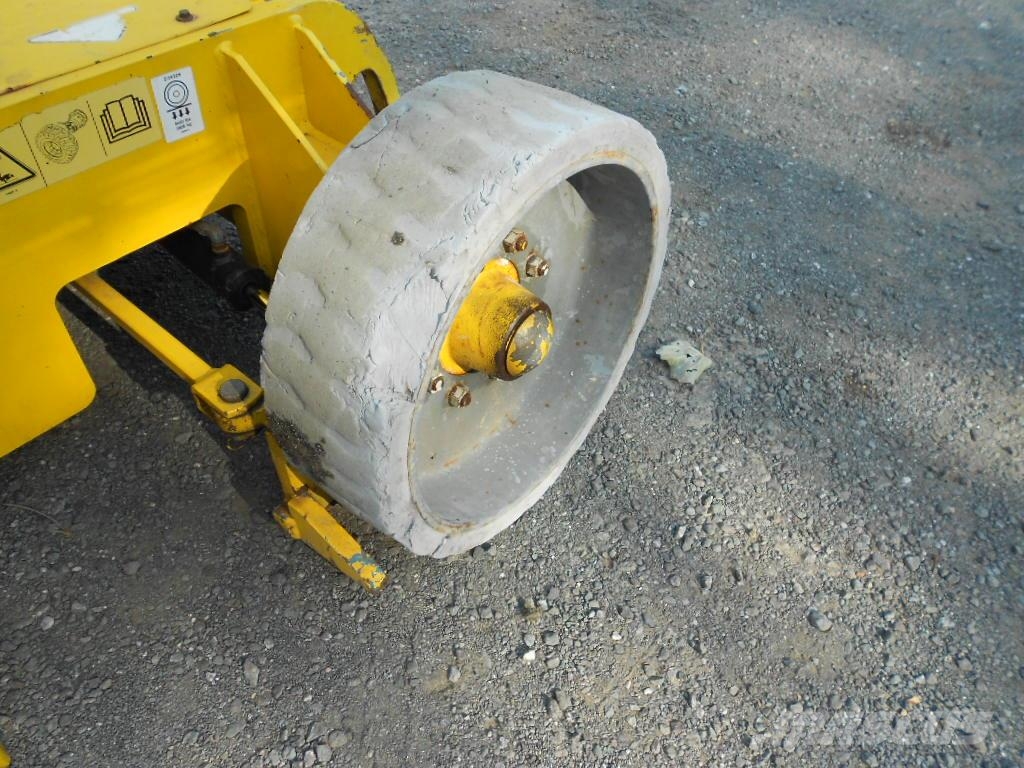 Genie Z34/22N Plataformas con brazo de elevación manual