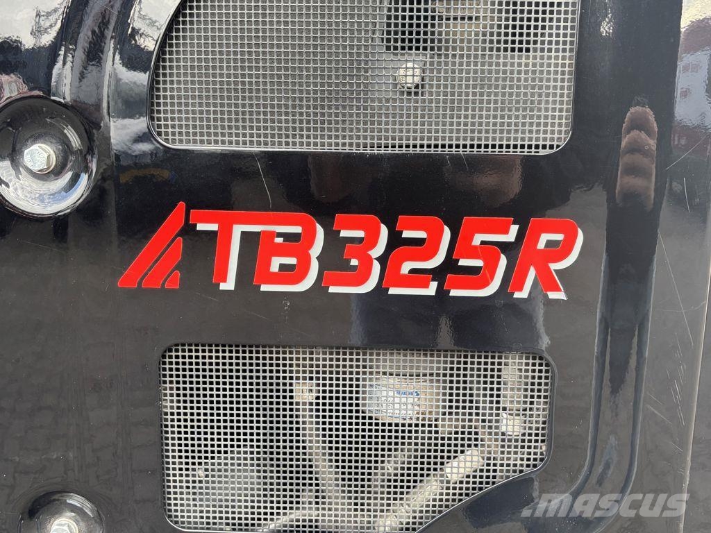 Takeuchi TB325R + Compact Tilt tiltrotator Miniescavadeiras < 7t (Mini escavadeiras)