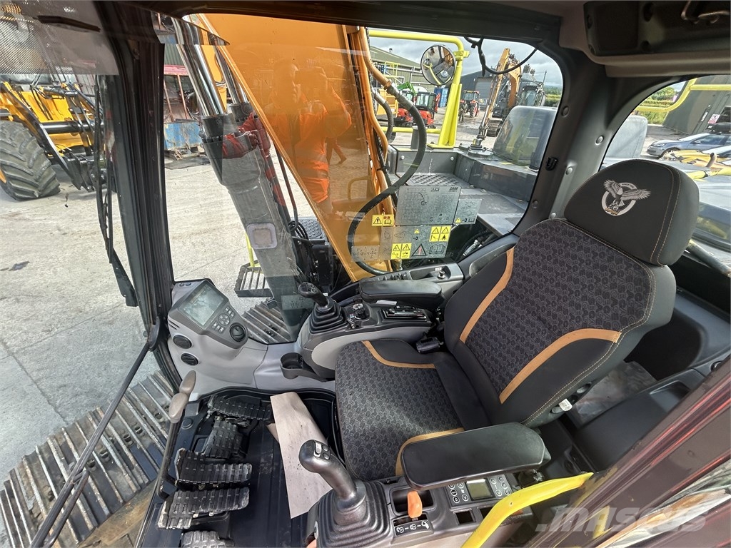 CASE CX 130 D Rupsgraafmachines