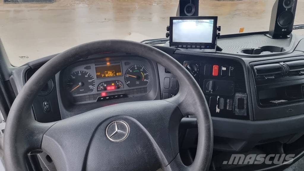 Mercedes-Benz 1018 Sunkvežimiai su dengtu kėbulu