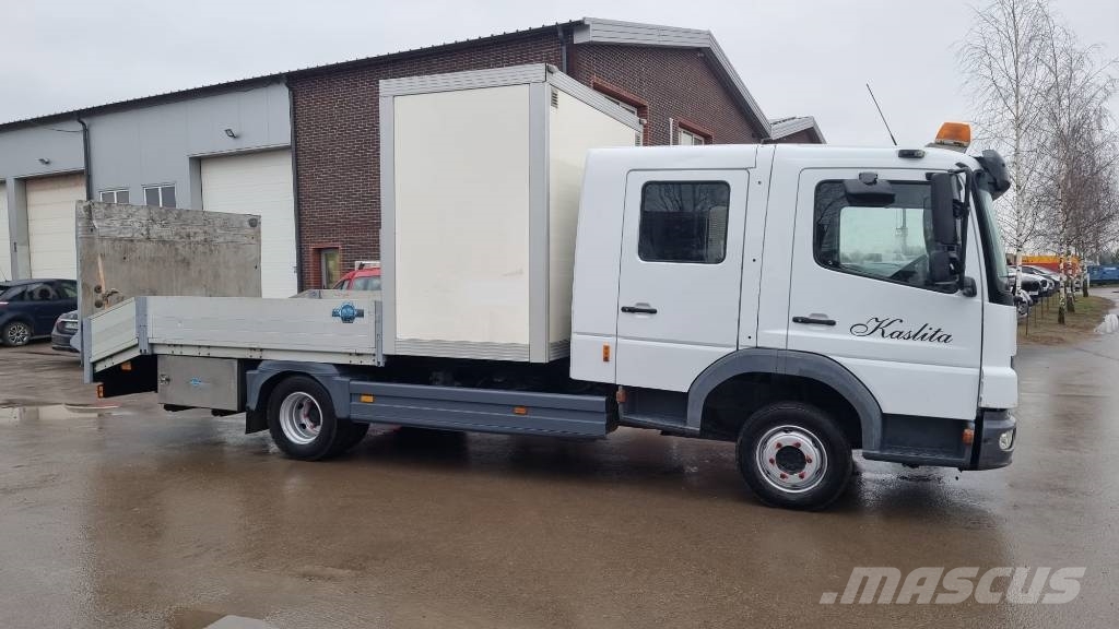 Mercedes-Benz 1018 Sunkvežimiai su dengtu kėbulu