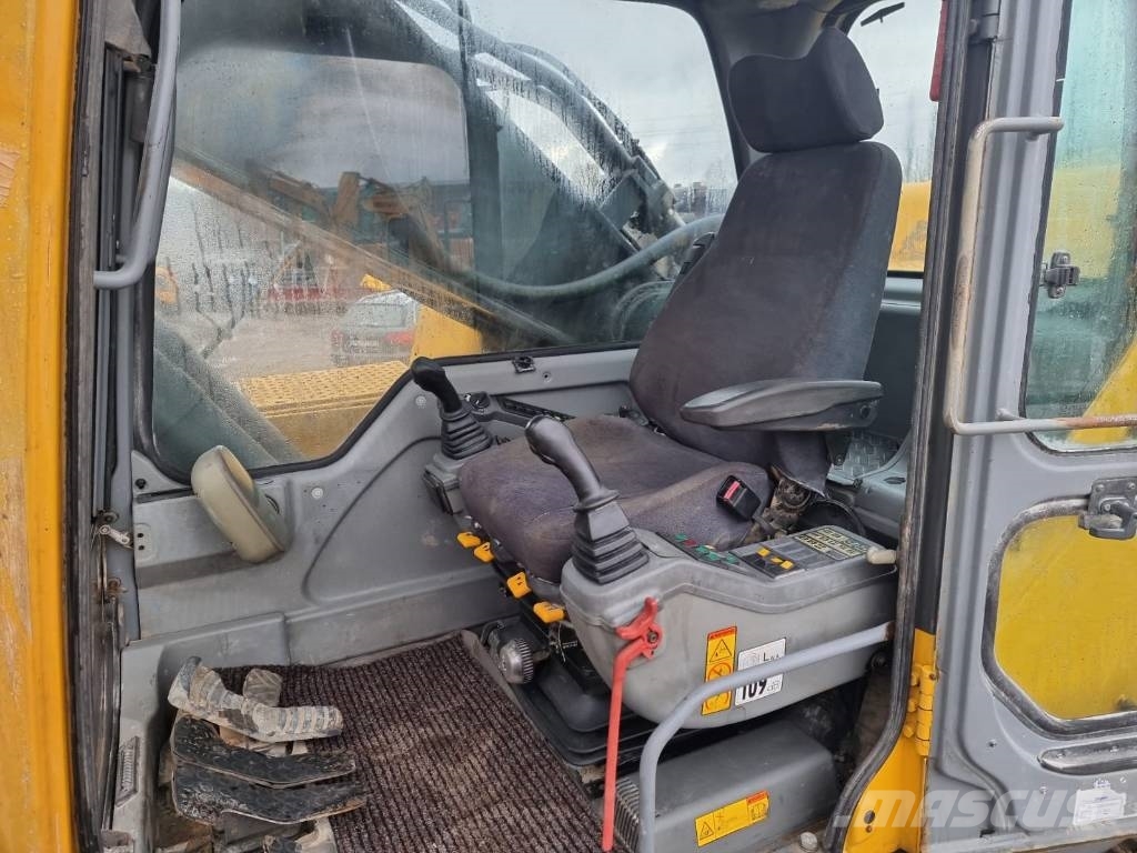 Volvo EC 460 B LC Roomikekskavaatorid