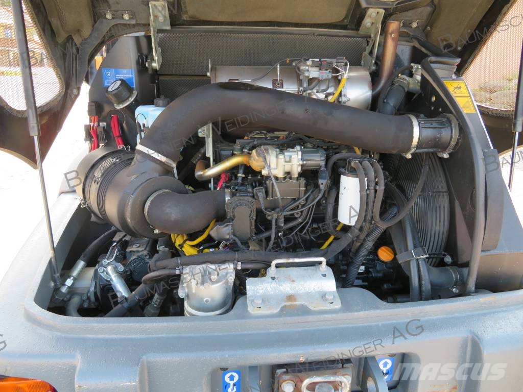 Liebherr 506 compact Kolesni nakladalci