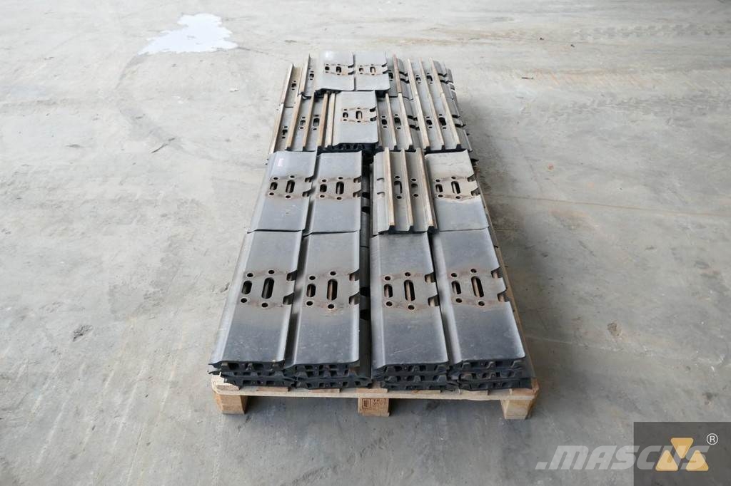 CAT 320 Trackshoes Banden, wielen en velgen