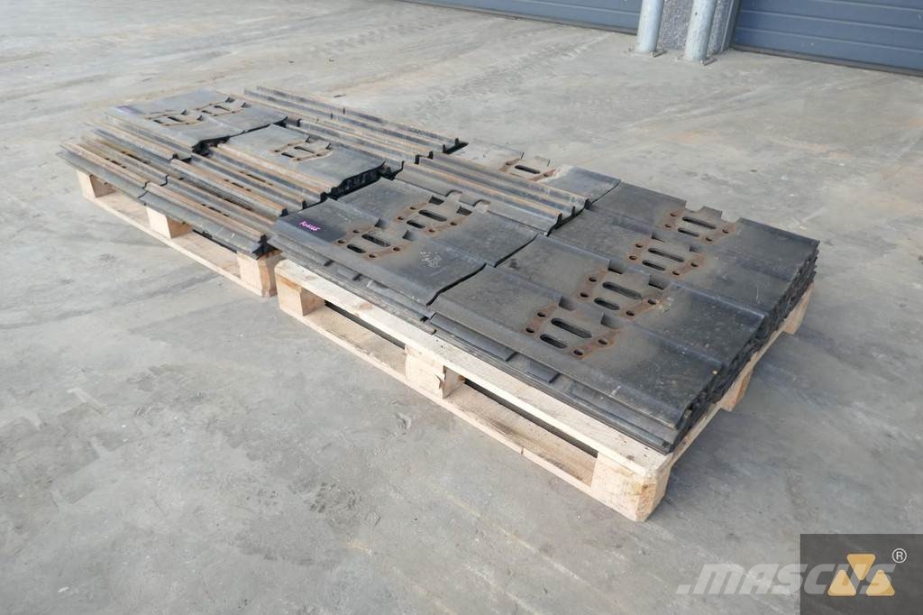 CAT 320 Trackshoes Banden, wielen en velgen