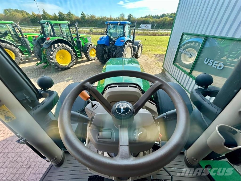 John Deere 6R 250 الجرارات