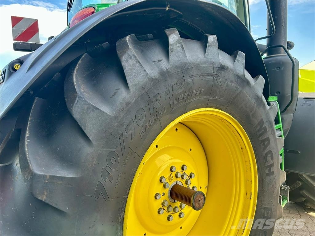 John Deere 6R 250 الجرارات