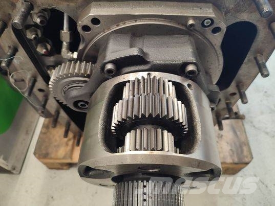 Valtra N163 (CSC485024DDA) gearbox Transmission