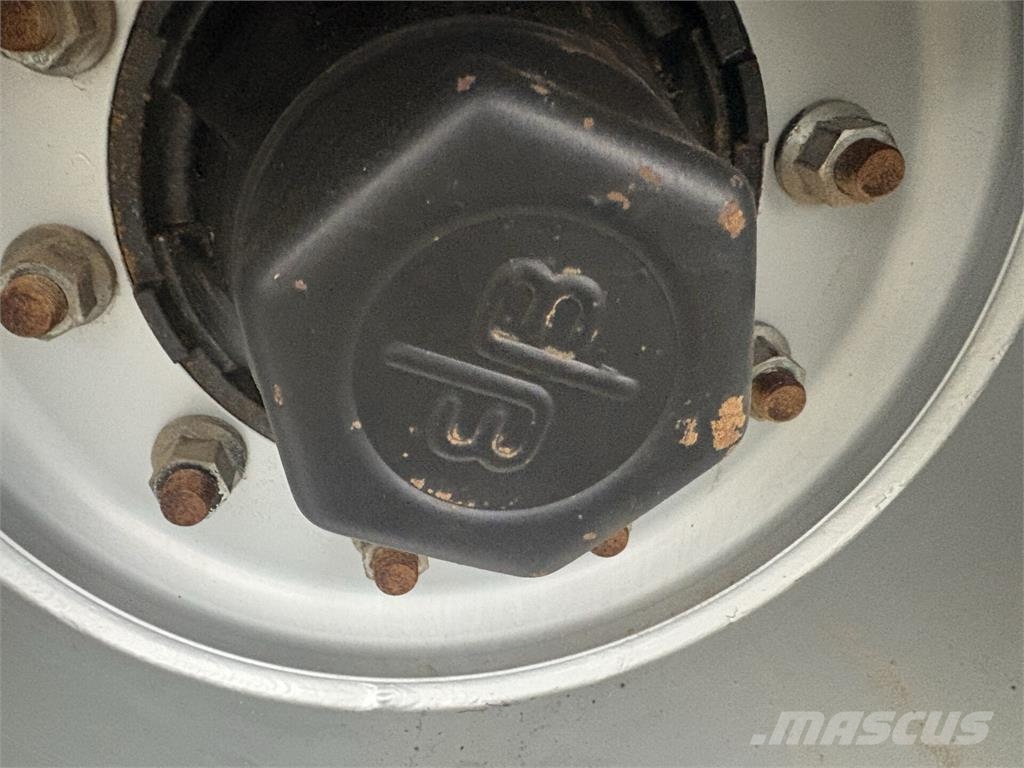 Kipa KVL 160 Remolques con caja de volteo