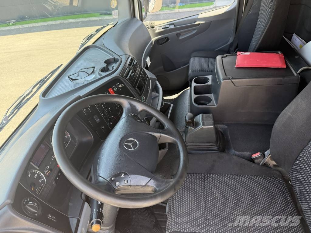 Mercedes-Benz AXOR 1833 طفرات توزيع الخرسانة