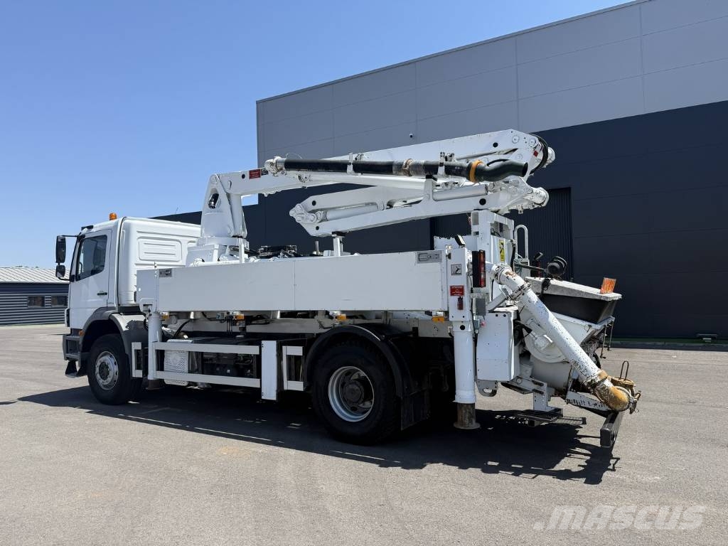 Mercedes-Benz AXOR 1833 طفرات توزيع الخرسانة
