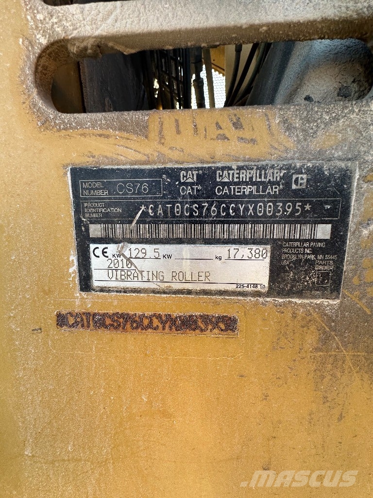 CAT CS 76 싱글 드럼 롤러