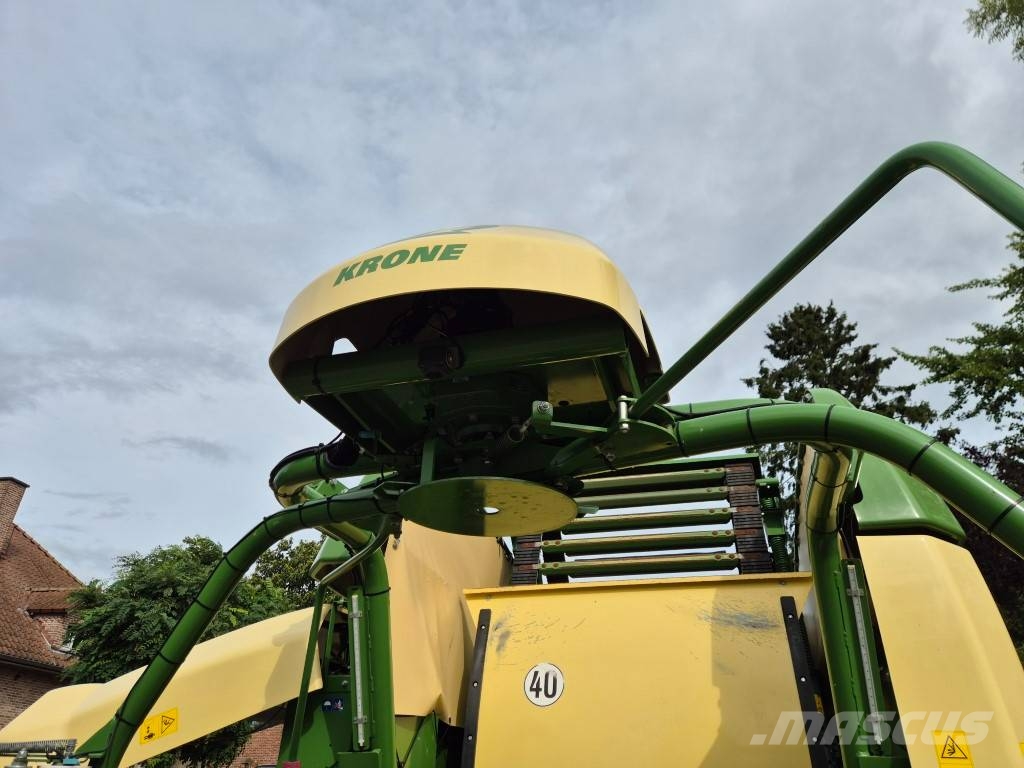 Krone Comprima CF 155 XC محزمات مستديرة
