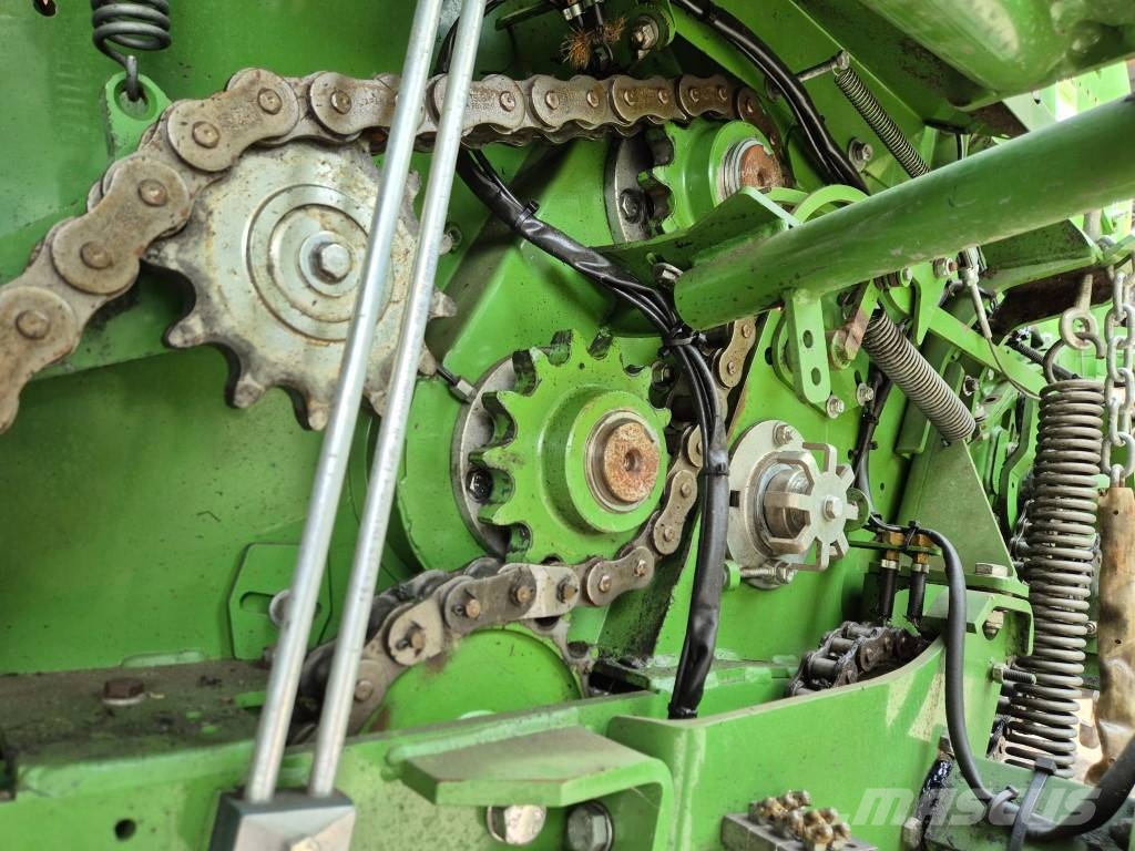 Krone Comprima CF 155 XC محزمات مستديرة