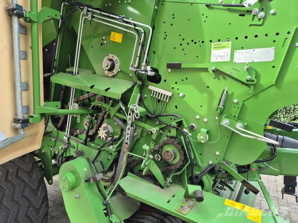 Krone Comprima CF 155 XC محزمات مستديرة