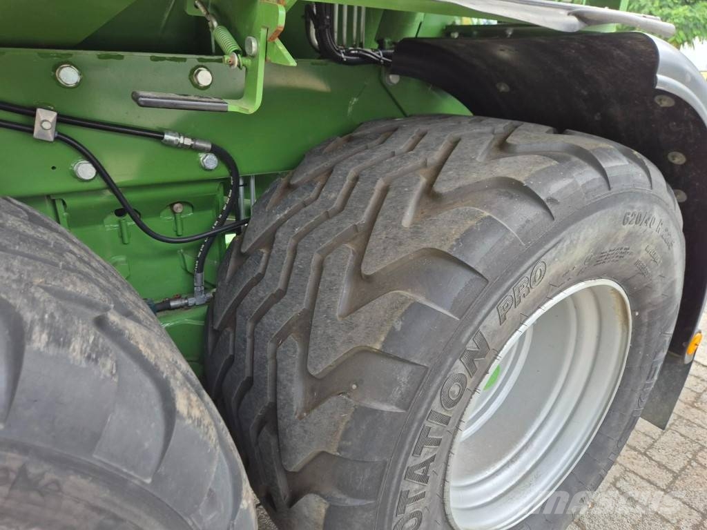 Krone Comprima CF 155 XC محزمات مستديرة