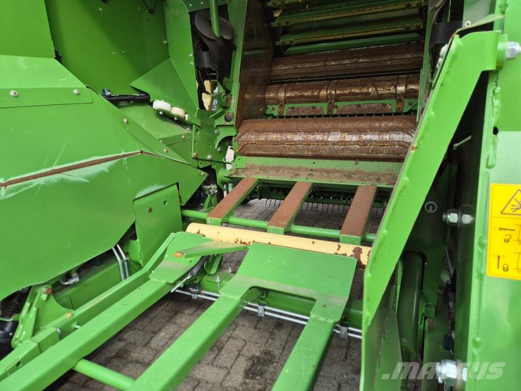 Krone Comprima CF 155 XC محزمات مستديرة
