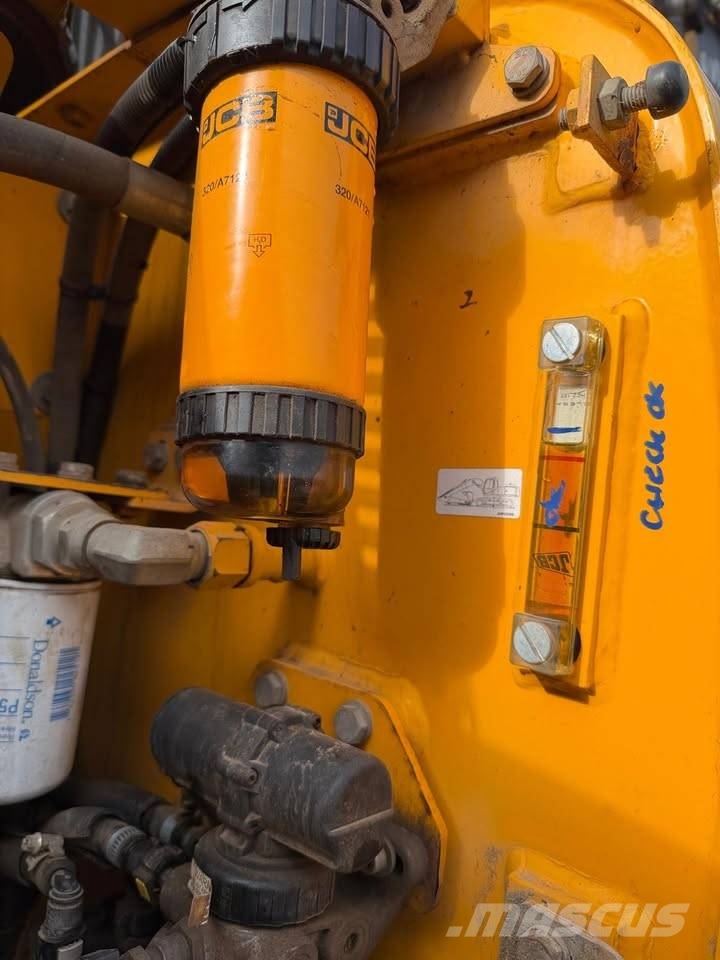 JCB JS 130 Excavadoras sobre orugas