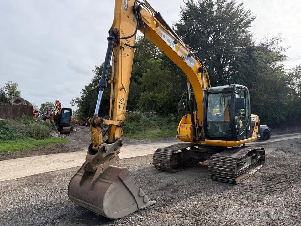 JCB JS 130 Excavadoras sobre orugas