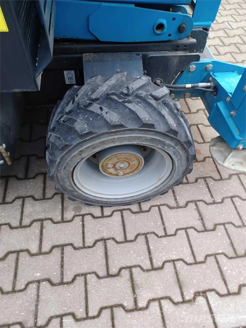 Genie GS 3369 RT 剪叉式升降机