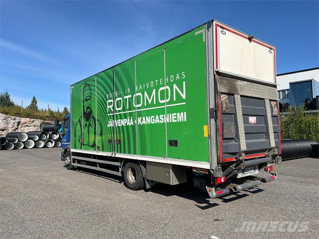 Volvo FL 240 4x4 Camiones con caja de remolque