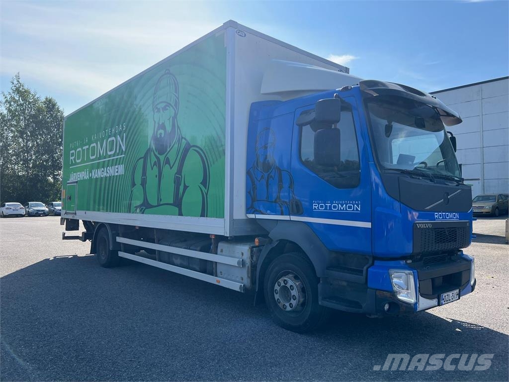 Volvo FL 240 4x4 Camiones con caja de remolque