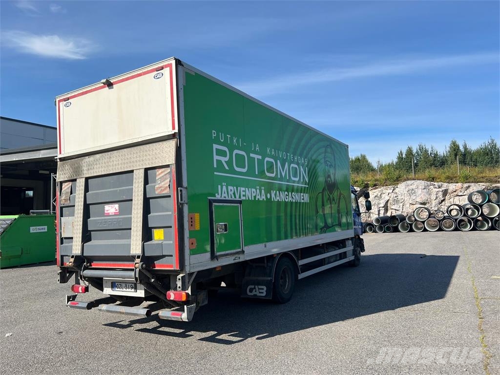 Volvo FL 240 4x4 Camiones con caja de remolque