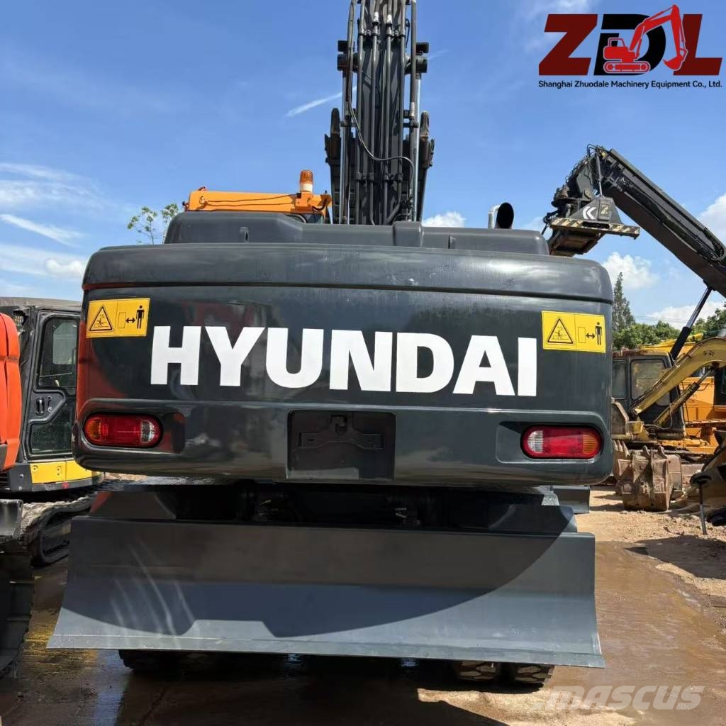 Hyundai 220W-9 Wielgraafmachines