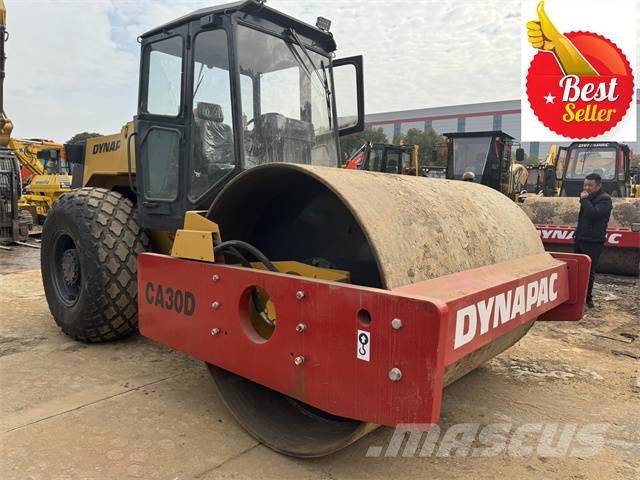 Dynapac CA 30 D 振動ローラ