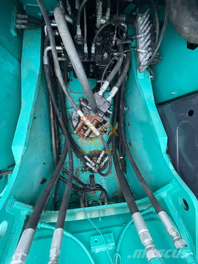 Kobelco SK 200-8 Гусеничні екскаватори