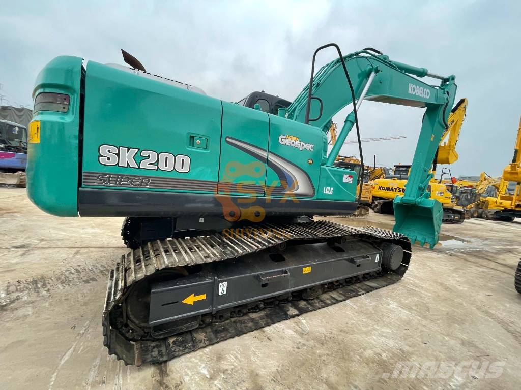 Kobelco SK 200-8 Гусеничні екскаватори