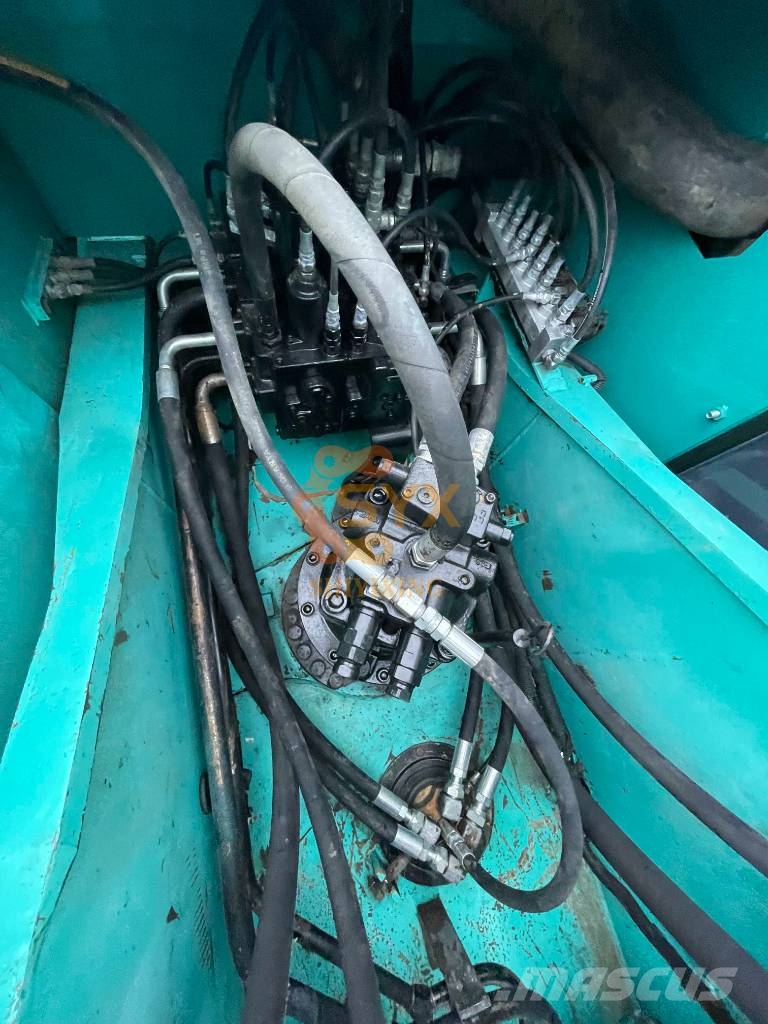 Kobelco SK 200-8 Гусеничні екскаватори