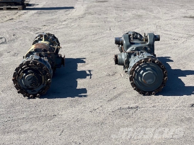 Liebherr L 556 FRONT AXLES 轴