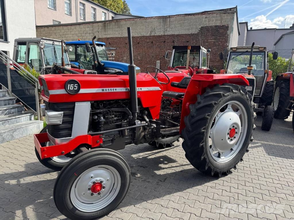 Massey Ferguson 165 Traktorji