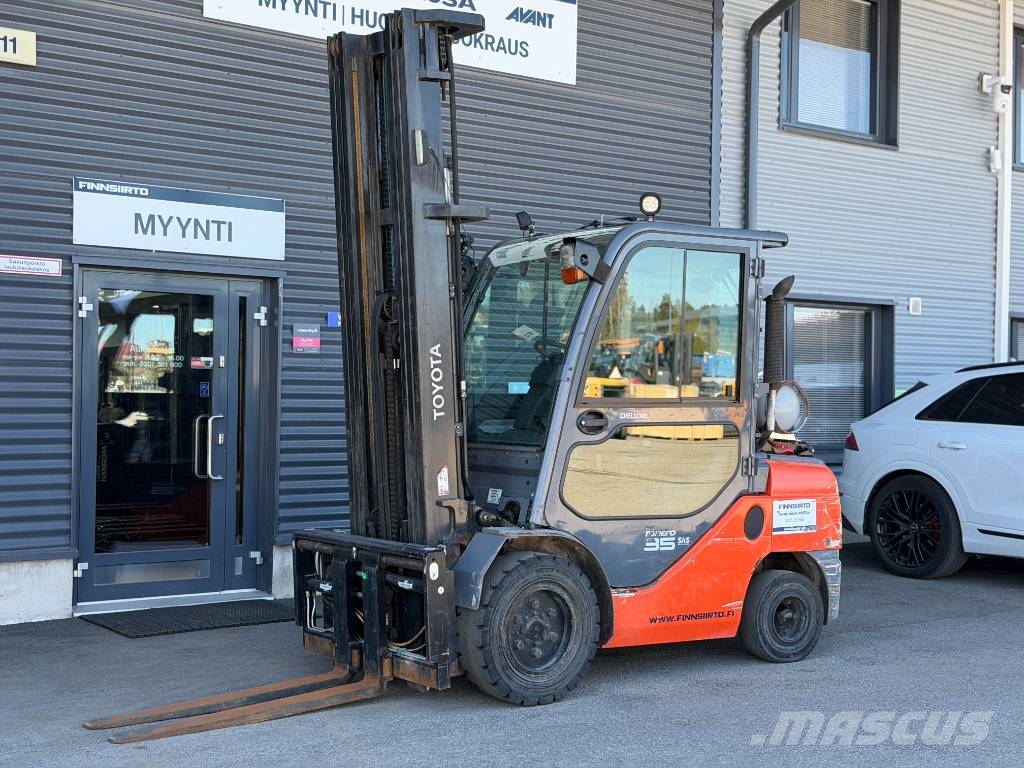 Toyota 02-8 FGJF 35 LPG forklifts