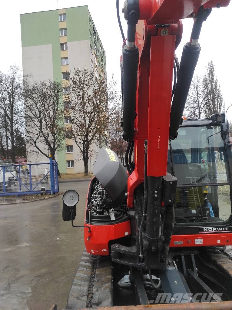 Kubota KX 085-5 delený výložník حفارات وسط 7 طن - 12 طن