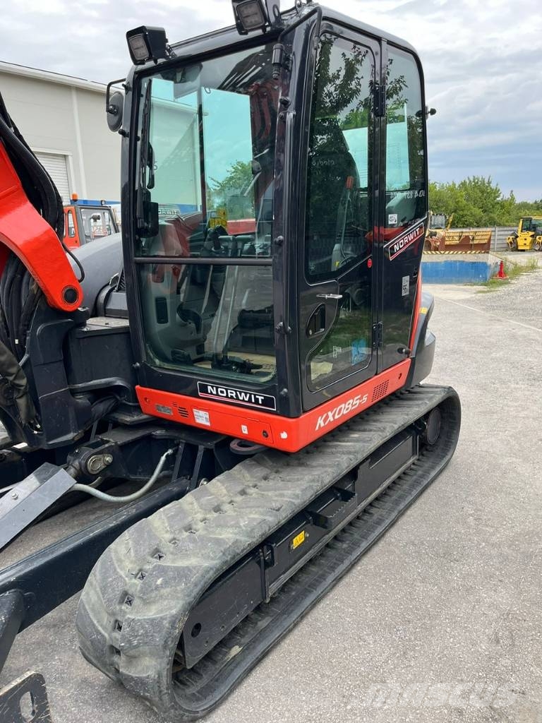 Kubota KX 085-5 delený výložník حفارات وسط 7 طن - 12 طن
