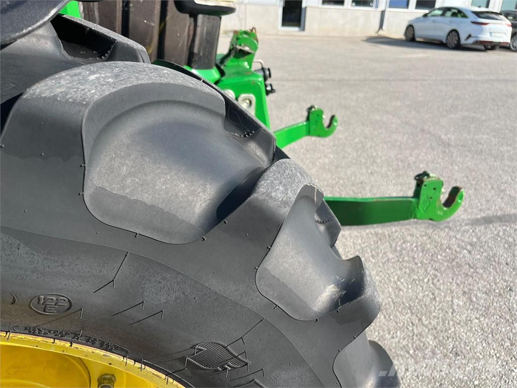 John Deere 5100R Traktori