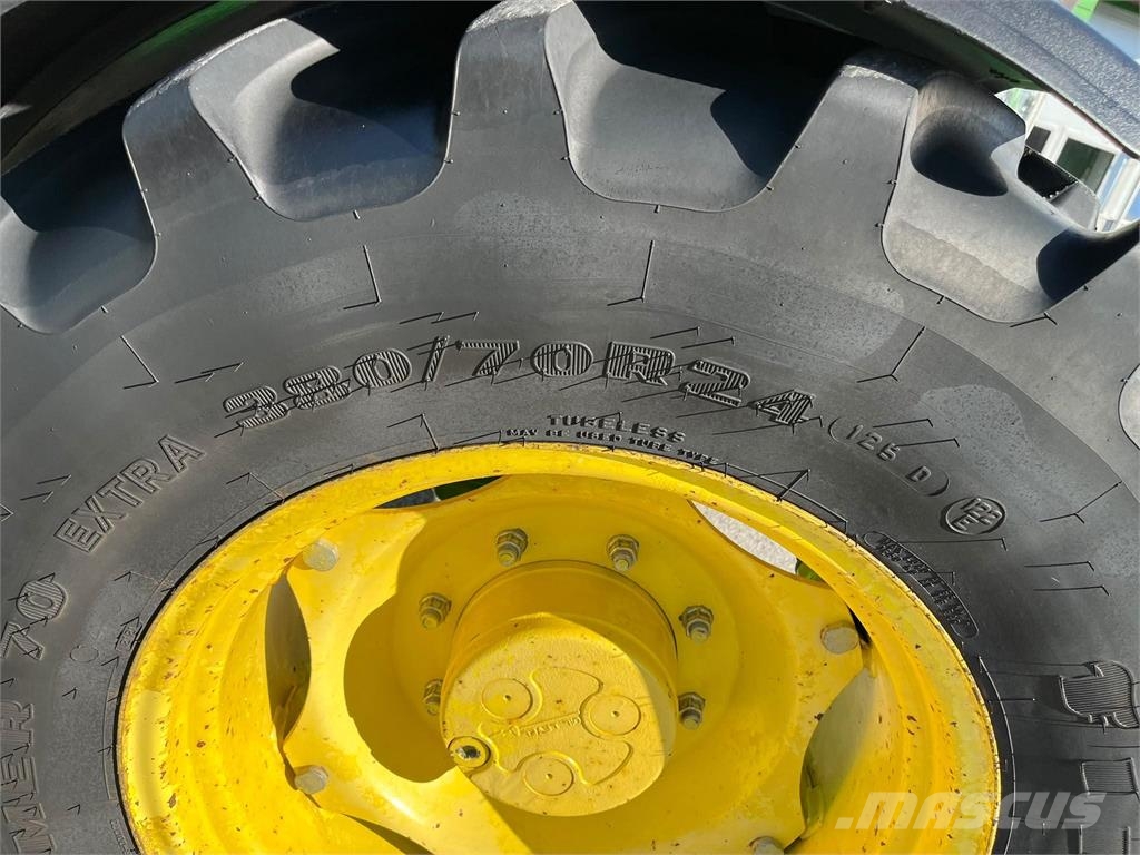 John Deere 5100R Traktori
