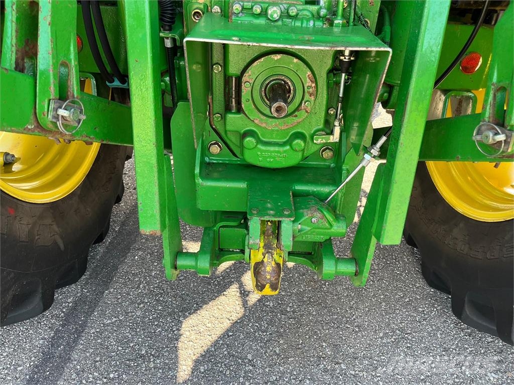 John Deere 5100R Traktori