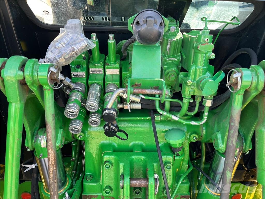 John Deere 5100R Traktori
