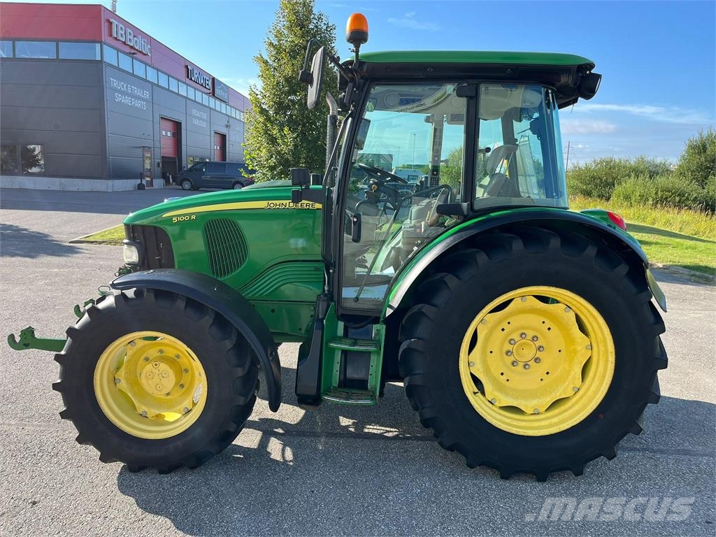 John Deere 5100R Traktori