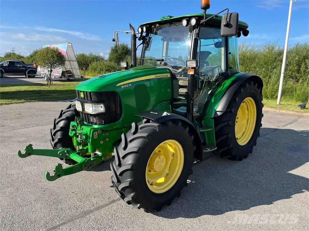 John Deere 5100R Traktori