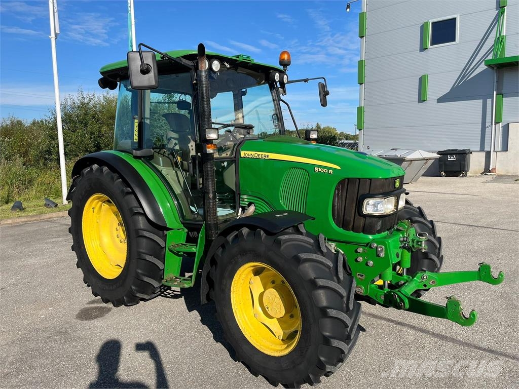 John Deere 5100R Traktori