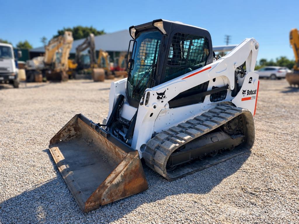 Bobcat T 770 لوادر زحافة