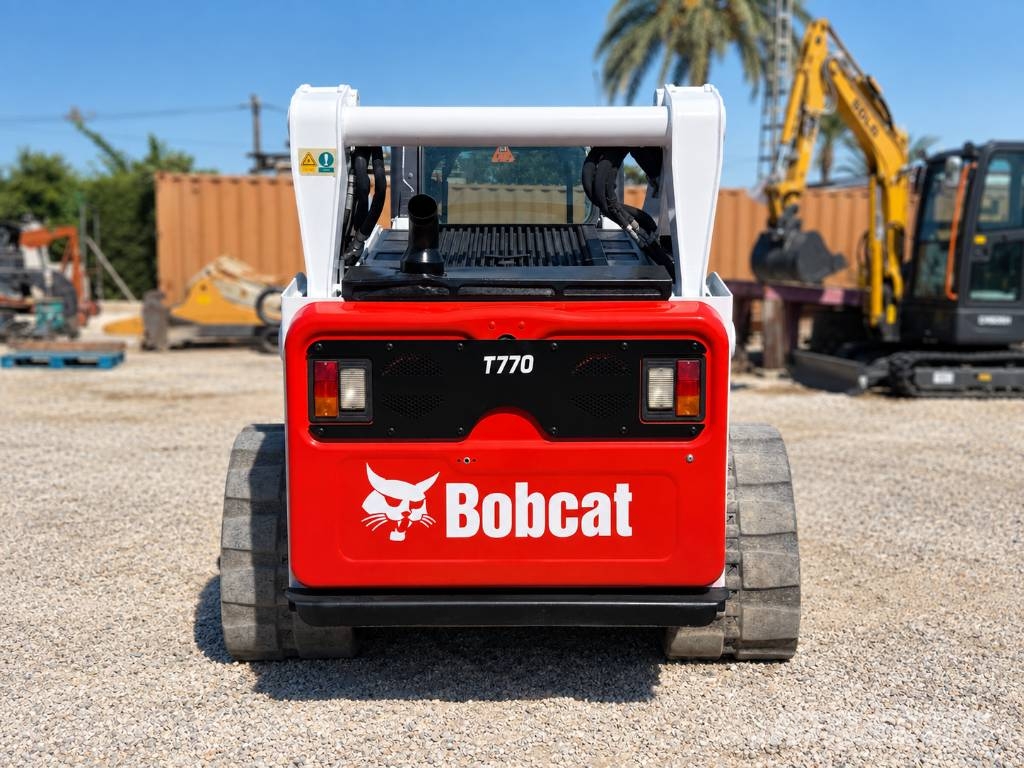 Bobcat T 770 لوادر زحافة