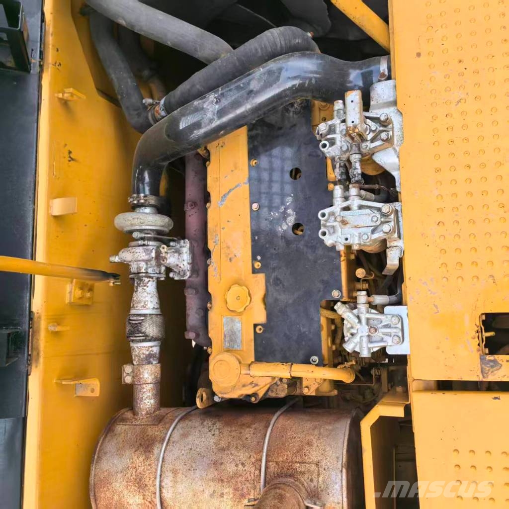 CAT 320 D Bageri guseničari